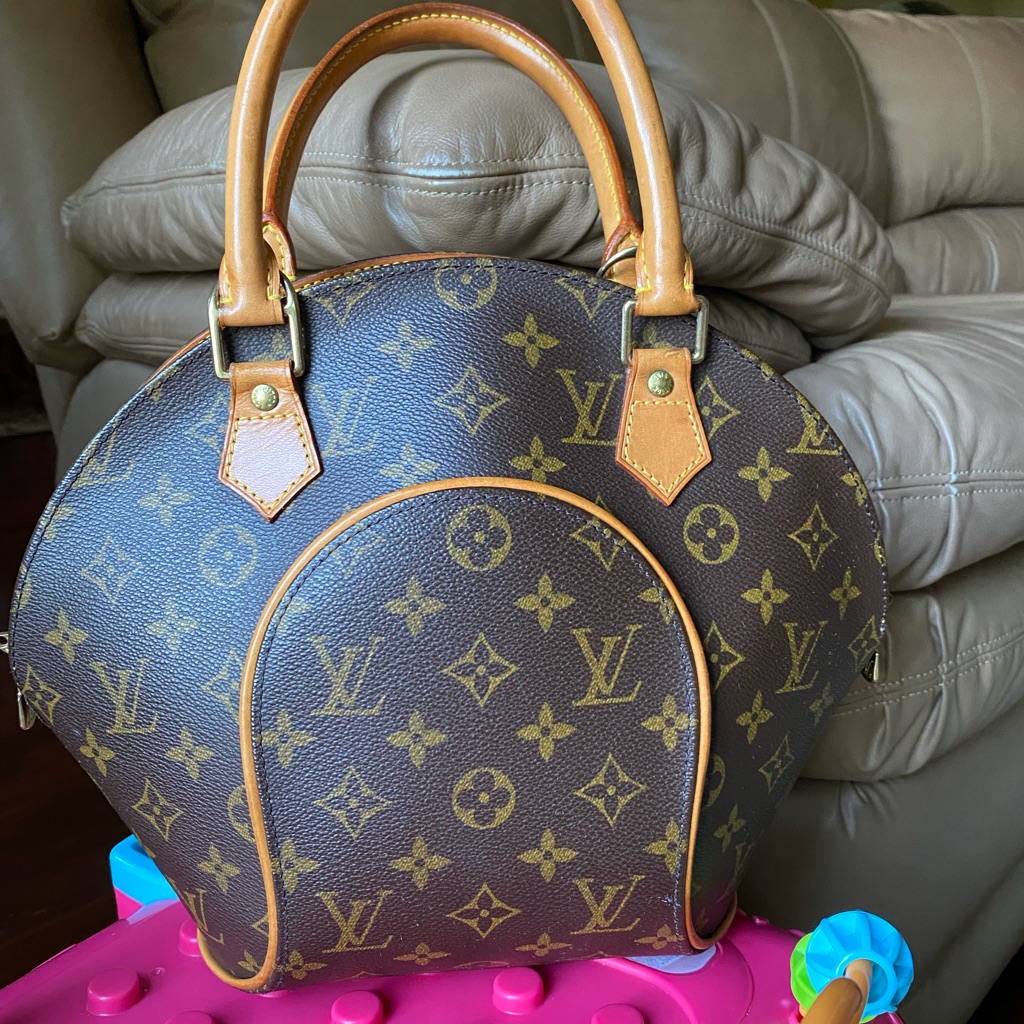 Auth Louis Vuitton Ellipse Bag